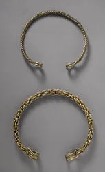 Halsringe (Torcs) aus Ulceby, Lincolnshire, 1. Jahrhundert v. Chr.